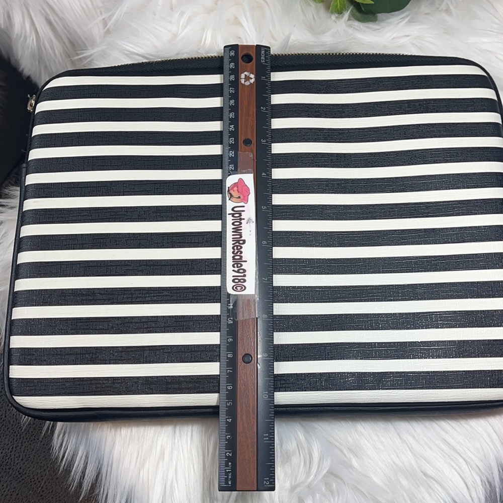 Kate Spade laptop sleeve MacBook monochrome bag - Picture 3 of 9
